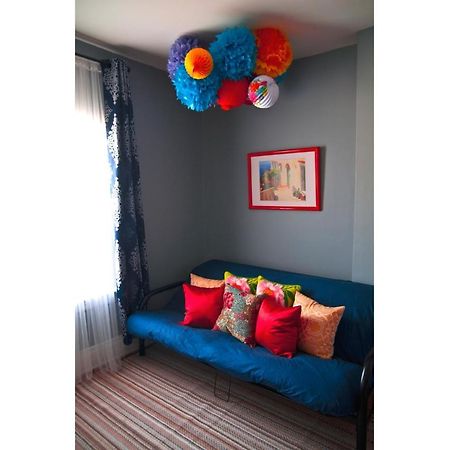 Colour Cube Guest House Toronto Downtown East Luaran gambar