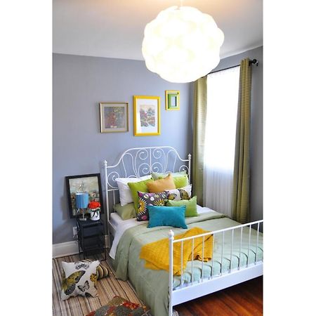 Colour Cube Guest House Toronto Downtown East Luaran gambar